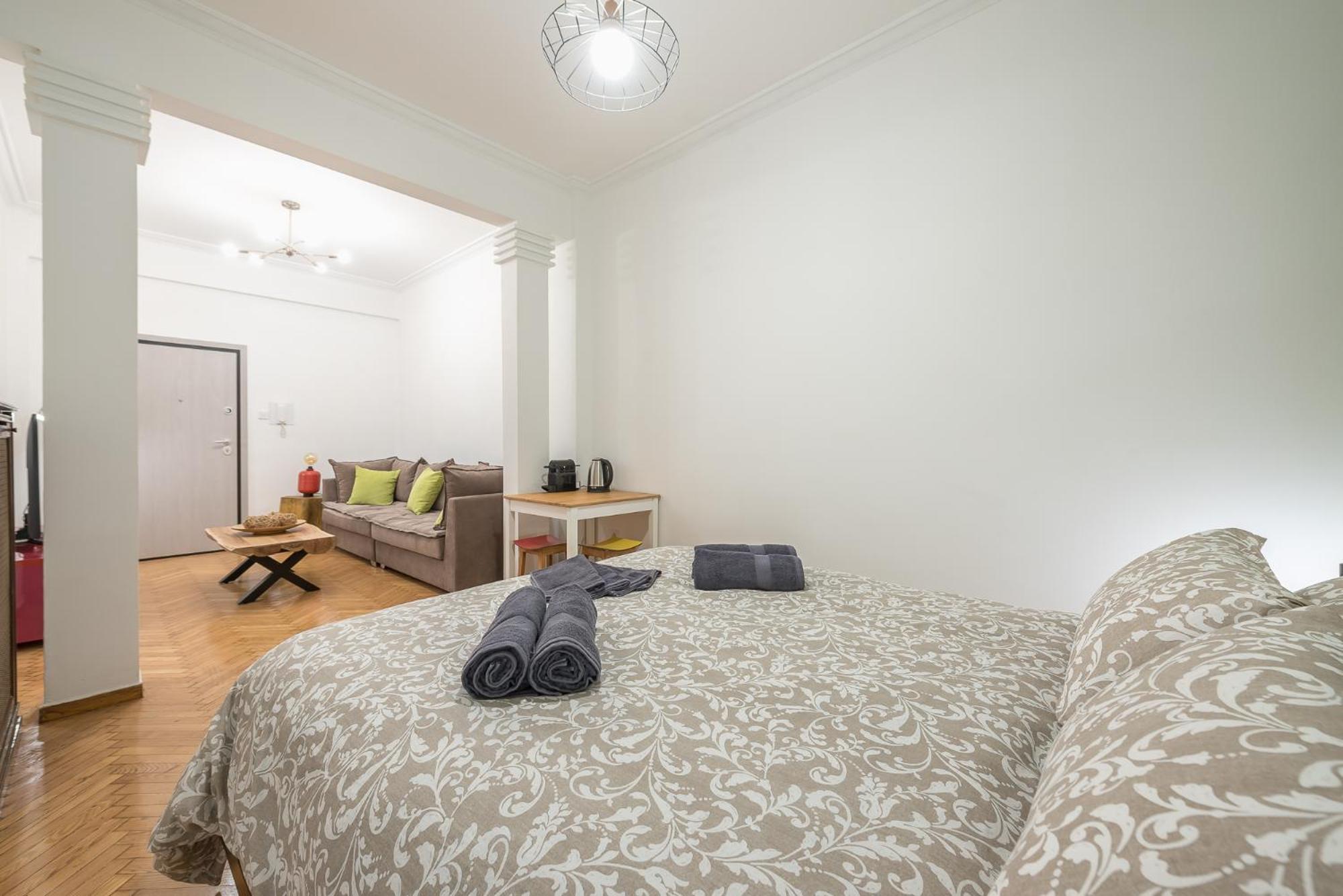 Stylish Luxury Apartment At Ampelokipi Metro Station Афіни Екстер'єр фото