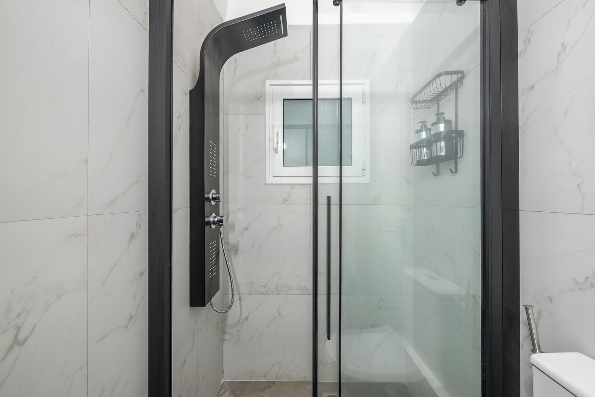 Stylish Luxury Apartment At Ampelokipi Metro Station Афіни Екстер'єр фото