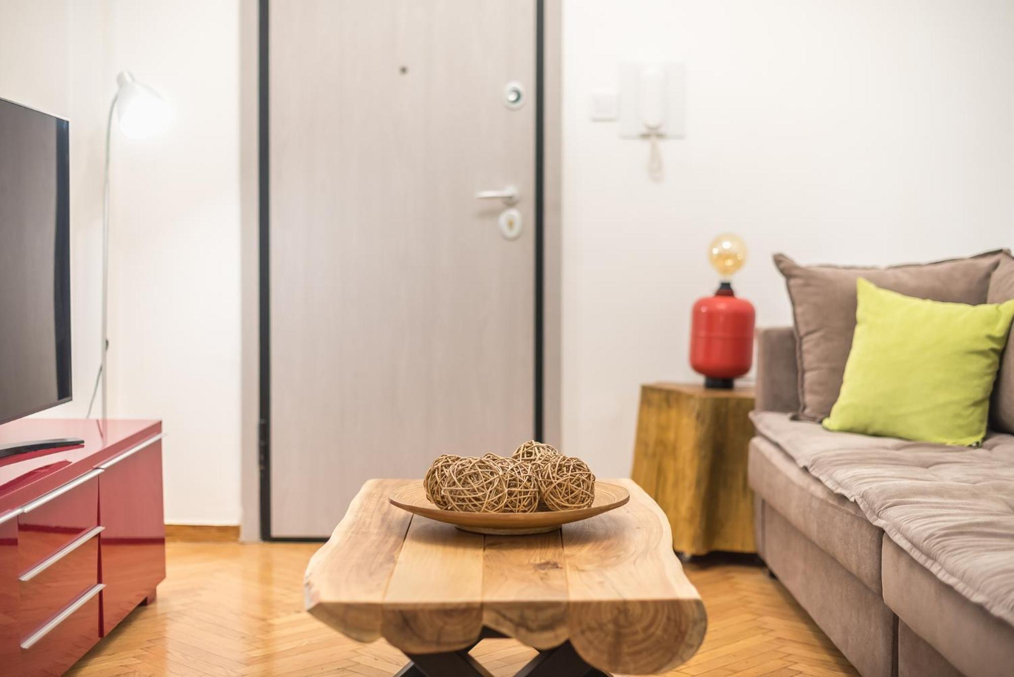 Stylish Luxury Apartment At Ampelokipi Metro Station Афіни Екстер'єр фото