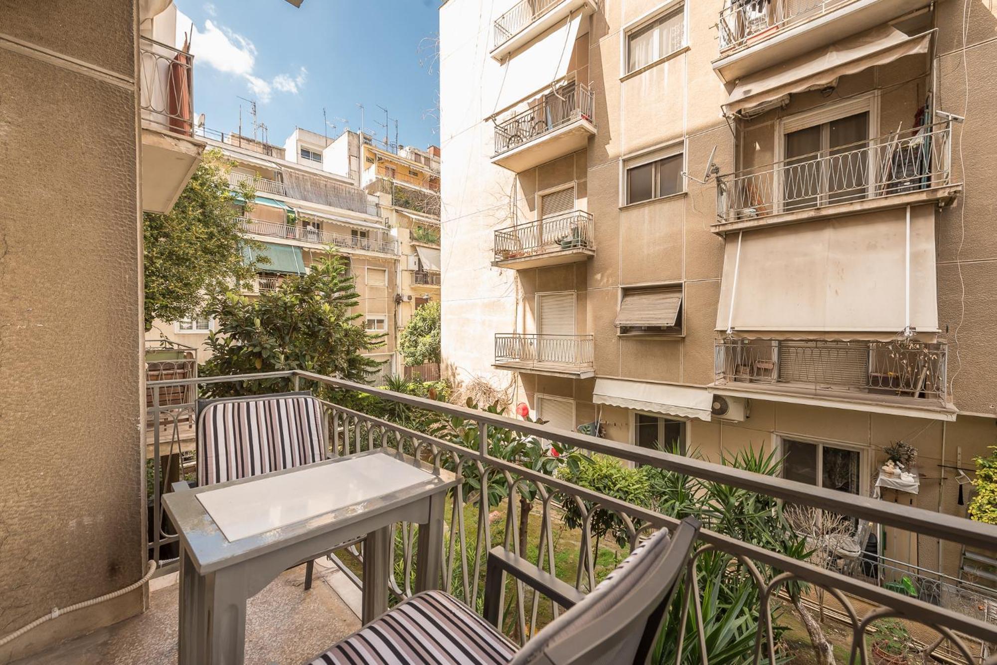 Stylish Luxury Apartment At Ampelokipi Metro Station Афіни Екстер'єр фото