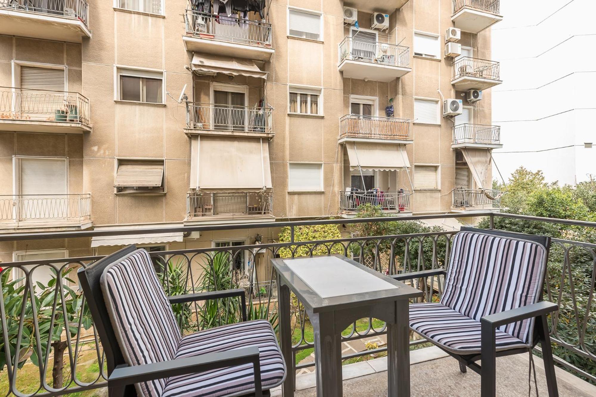 Stylish Luxury Apartment At Ampelokipi Metro Station Афіни Екстер'єр фото